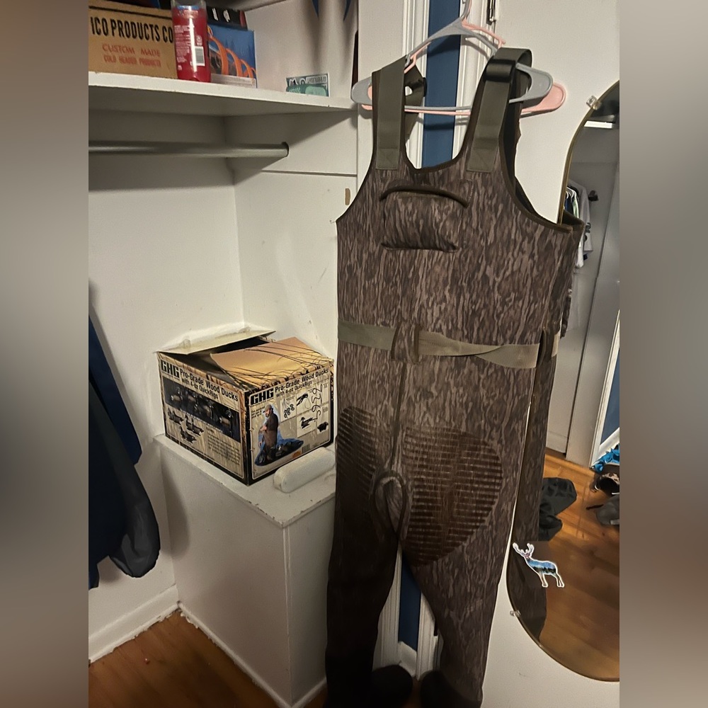 Bottomland Lacrosse waders size 11, no holes or rips.